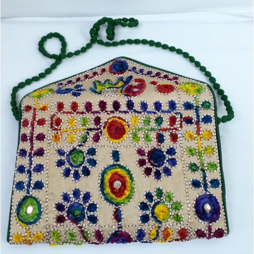 Maatangi Purse EUC